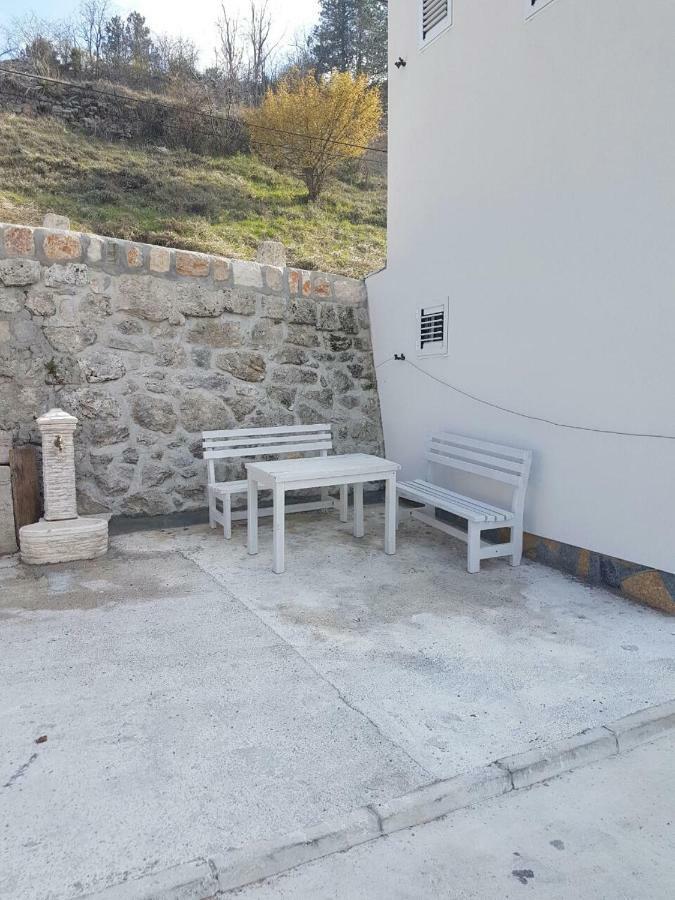 Porto Njegusi A2 Apartment Cetinje Exterior foto
